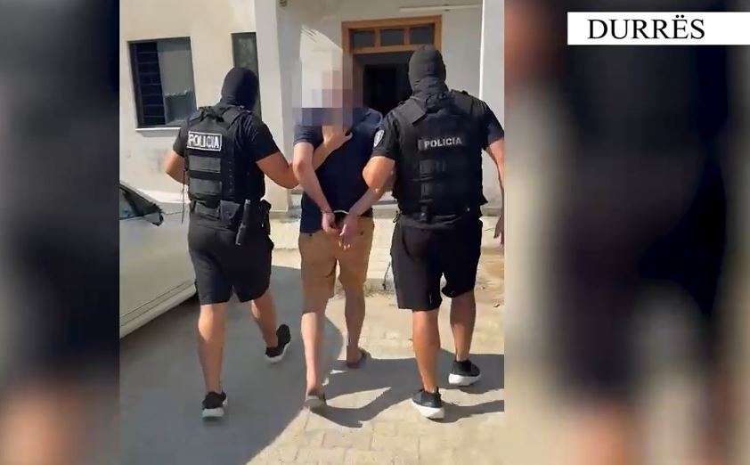 I dënuar me 11 vite burg për vjedhje/ Kapet në Durrës 40 vjeçari, pritet ekstradimi në Itali