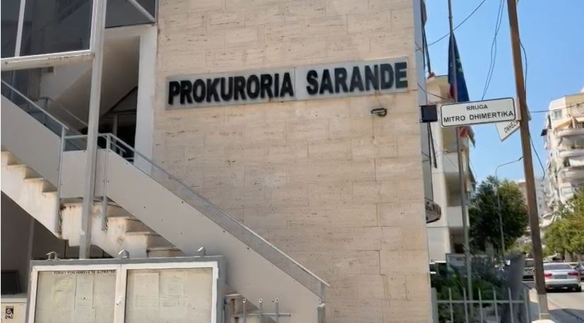 Gjykata lë në burg dy të arrestuarit me armë në Sarandë, tre të tjerë në arrest shtëpie
