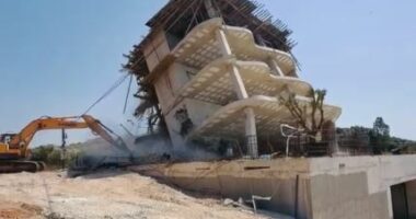 Ndërtoi pa leje në Qeparo, IKMT shemb objektin 4 katësh