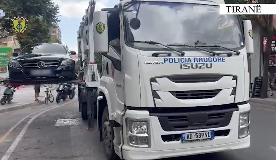 Shkelësit ‘në sitën’ e Rrugores së Tiranës/ 10 persona nën hetim dhe mbi 5 mijë gjoba në 48 orë