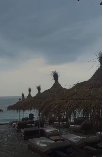 VIDEO/ Nga dielli te stuhia në pak minuta. Surprizon moti, Borshi përfshihet nga reshjet e shiut