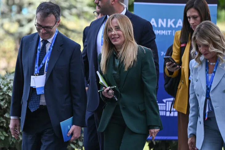 Ambasadori amerikan në Romë  Trump nuk ka asgjë personale kundër Melonit  shpreh pakënaqësitë ndaj NATO s