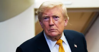 Trump paralajmëron Iranin: Nëse Ngushtica e Hormuzit nuk hapet shpejt, do të godasim