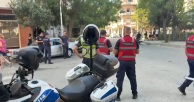 Dyshohet se ra nga ballkoni i pallatit, humb jetën një 50-vjeçar në Vlorë