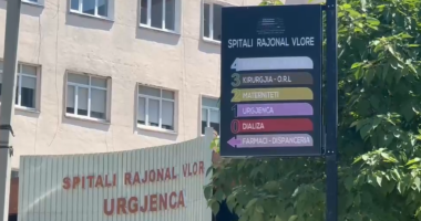 Vlorë/ Sherr mes shitësve të biletave në Skelë, njëri goditet me thikë