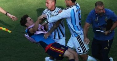 FIFA “masakron” Argjentinën/ Vendimet për dhunë në finalen e Botërorit, e pëson “i forti” Paredes