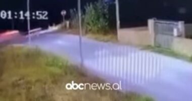 VIDEO/ Aksidenti me 3 viktima në Manzë, momenti fatal i përplasjes së automjetit