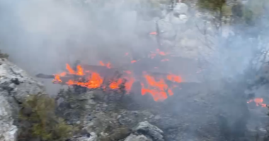 Zjarri në Dukat dhe malin e Çikës vihet nën kontroll