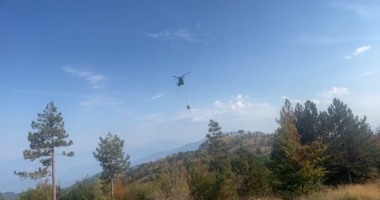 Zjarri në Malin e Tërbunit, angazhohen 40 efektivë të Forcave të Armatosura dhe dy helikopterë