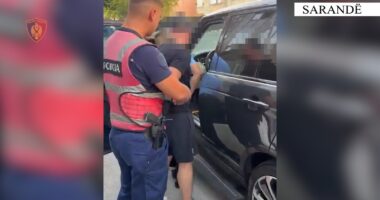 Goditi me grushte policin, arrestohet 27-vjeçari në Sarandë