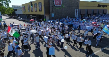 Mijëra protestojnë në Sinaloa kundër dhunës së kartelit të drogës: Duam paqe