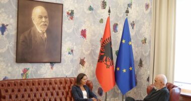 “Koha për punë”, Ambasadorja e re e BE-së zbardh takimin me Ramën: Patëm bisedë të mirë për të ardhmen evropiane të Shqipërisë