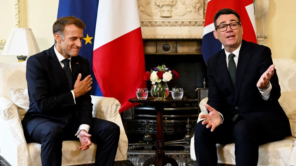 Burnham dhe Macron forcojnë bashkëpunimin Britani-Francë për emigracionin, mbrojtjen dhe BE-në