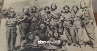 Vajzat që nuk u bënë nuse/ Historia e 68 fierakeve që dolën partizane brenda një dite