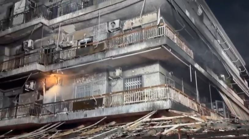 Athinë, shkrumbohet lokali ku u ekzekutua një 37-vjeçar shqiptar
