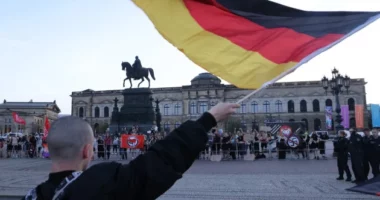AfD-ja kryeson, ndërsa CDU/CSU bie në nivel rekord të ulët