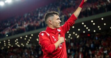 Tifozi krahason Asanin me CR7/ Mediat iraniane publikojnë videon e shqiptarit me një tifoz