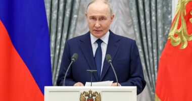 Rusi, Putin mban pushtetin/ Zgjedhje dhe luftë, partia e presidentit rikonfirmohet fituese