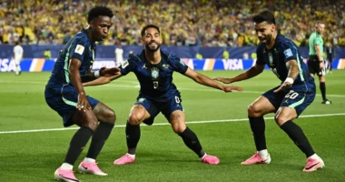 Brazili kthehet te fitorja/ “Selecao” mundi 4-2 Australinë në miqësoren e dytë mes tyre