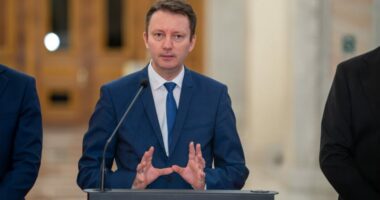 Zgjatet kriza politike në Rumani/ Kandidati për kryeministër, Muresan humbet votëbesimin në parlament