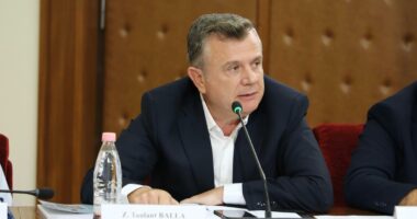 Balla-opozitës: Ne nuk protestojmë si ju kundër gjykatave, respektojmë vendimet e Kushtetueses