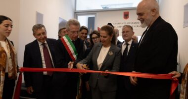 Hap dyert Konsullata Shqiptare në Napoli/ Rama: Mes Shqipërisë dhe Italisë ekziston tashmë një partneritet strategjik