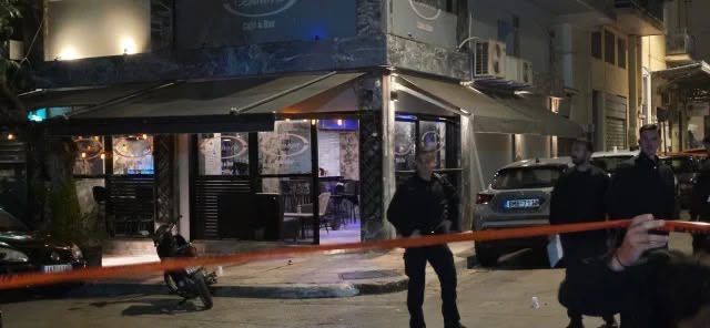 Atentat në një lokal të Athinës, plagoset fëmija shqiptar/ Makina e autorëve gjendet e djegur
