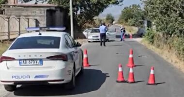 Dy aksidente në pak orë, dy viktima/ Shkodër, makina godet motorin në Golem, vdes 17-vjeçari