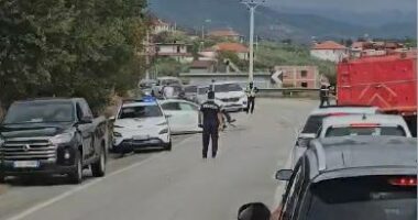 Aksident i rëndë në aksin Elbasan-Peqin, dyshohet se ka humbur jetën një person