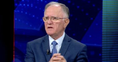 Çështja Hyseni/ “ SPAK godet figura të tjera për të arritur tek Agasi”, Ish-ministri: Vendim me pasion politik, cilësoje tradhëti …