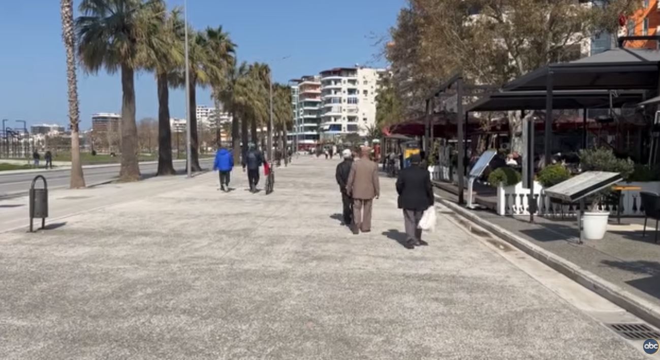 Bien çmimet e banesave  ulja deri në 15 përqind  Agjentët imobiliarë  Kërkesat nga të huajt janë zbehur
