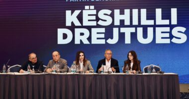 Mbledhja e Këshillit drejtues të PDK/ Bedri Hamza: Mbrojtja e Çlirimtarëve dhe e së vërtetës për luftën e UÇK, duhet të jetë prioritet shtetëror