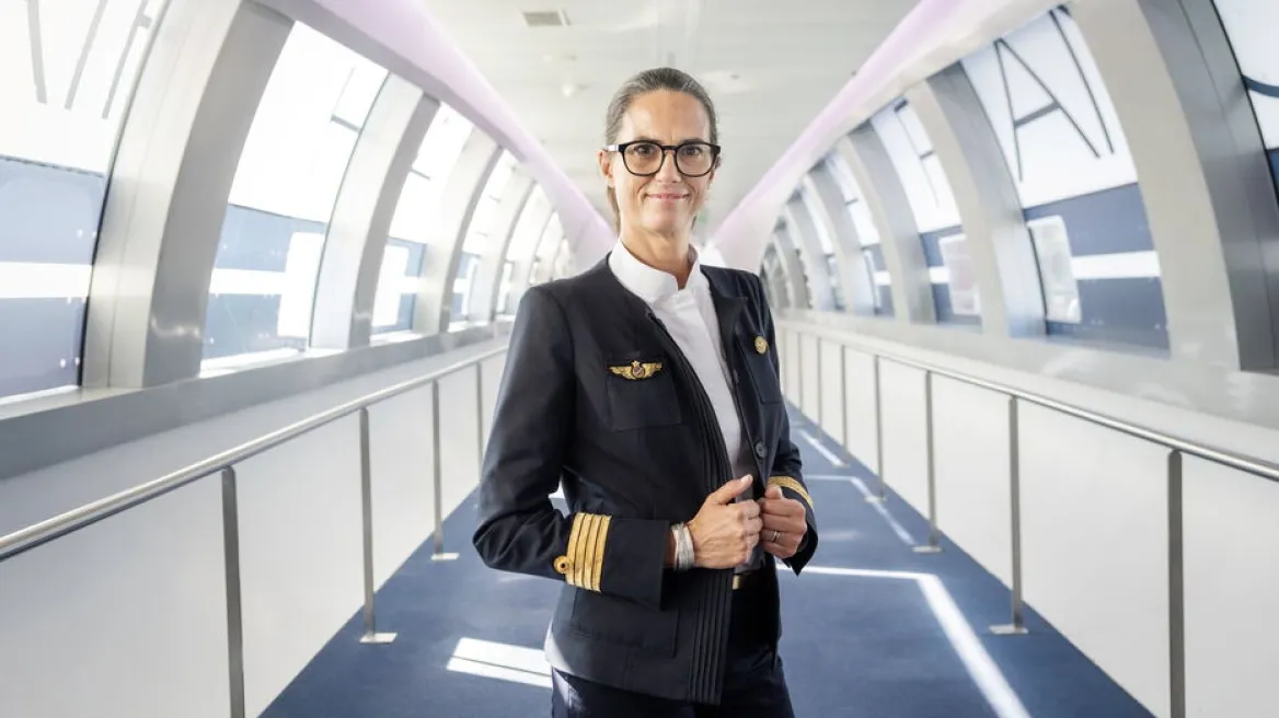 Një grua do të pilotojë aeroplanin e Papa Leone XIV  Clémence Cousonnot në krye të avionit gjatë vizitës në Francë