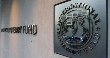 Bolivia miraton programin 1.9 miliardë dollarësh të FMN-së, qeveria angazhohet për reforma ekonomike