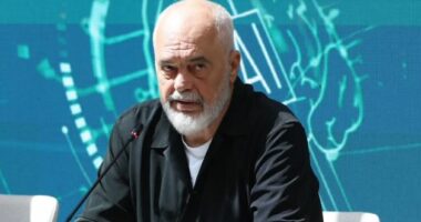 Zhvillimi i teknologjisë përmes “AI”/ Rama: Po përgatitemi për një program kombëtar, rritje pagash domethënëse në këtë sektor