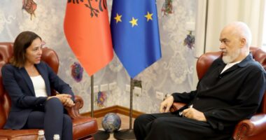 Rama pret Sofia Moreira de Sousa: Mirëseardhja në Tiranë e ambasadores së re të Bashkimit Europian