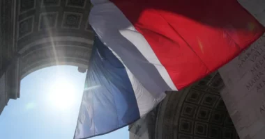 Vendimi për ish-krerët e UÇK/ Pas SHBA edhe Franca paralajmëron shtetasit e saj: Shmangni tubimet dhe udhëtimet e panevojshme