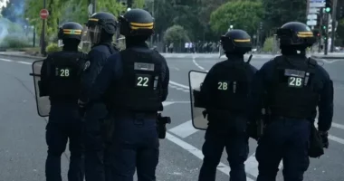 Francë, peshkatarët bllokojnë depot e naftës pas rritjes së çmimeve