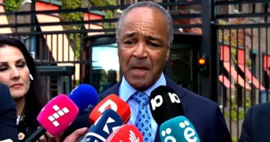 “Shteti ka përgjegjësi ndaj popullit, Kosova po përballet me një mësim të rëndë”/ Avokati i Thaçit: Tre Gjykatësit e Speciales, njollosën UÇK-në dhe NATO-n