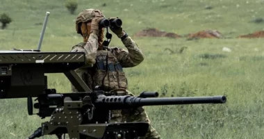 Lufta trondit buxhetin e Ukrainës, qeveria shkurton shpenzimet