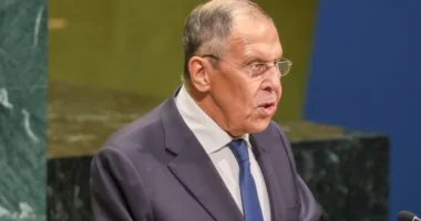 Lavrov me deklaratë qesharake: Evropa po zhvillon luftë kundër Rusisë, ne po mbrohemi