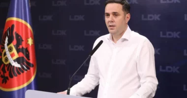 Përçarje në LDK për Presidentin/ Abdixhiku mbron marrëveshjen me Kurtin dhe paralajmëron pasoja për deputetët që dolën kundër
