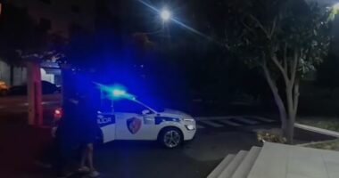 Vodhi makinën dhe përplasi 4 mjete teksa tentoi t’i shpëtojë policisë/ Arrestohet 30-vjeçari në Durrës