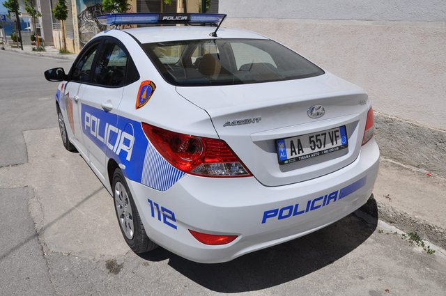 te-shtena-me-arme-zjarri-ne-mirdite-dyshohet-per-nje-te-vrare
