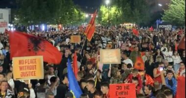 Protesta nuk ndalet në Prishtinë, dita e pestë kundër vendimit të Gjykatës Speciale