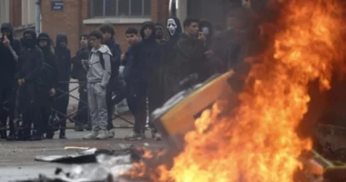 Protesta masive në Francë, bllokohen qindra shkolla dhe arrestohen dhjetëra protestues (VIDEO)
