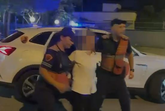 Punësohej përkohësisht në subjekte të ndryshme për të vjedhur xhirot ditore/ Tiranë, në pranga 39-vjeçarja