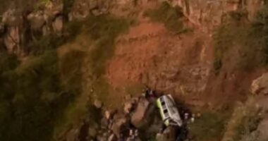 Aksident tragjik në Kepin e Gjelbër/ Autobusi me studentë del nga rruga, 21 viktima