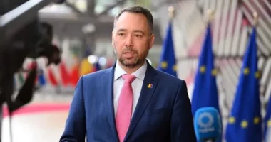 Belgjika dënon nderimet për kriminelin e dënuar serb të luftës Ratko Mlladiç