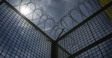 Përleshje në burgun grek/ Gjashtë persona të lënduar, mes tyre edhe shqiptarë